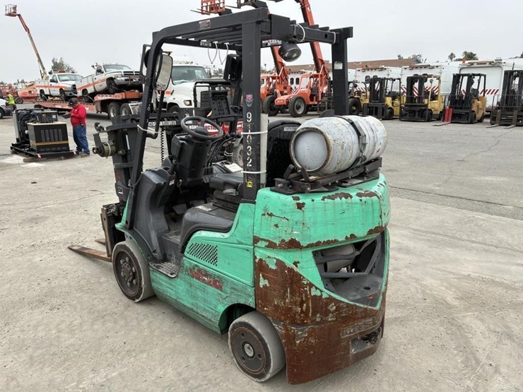 2019-mitsubishi-fgc25n-image-4