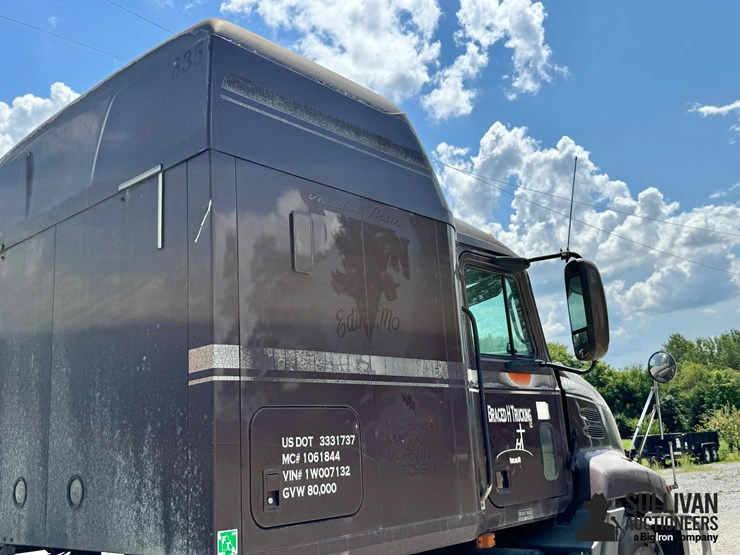 2001-mack-cx613-vision-t/a-sleeper-truck-tractor-image-14