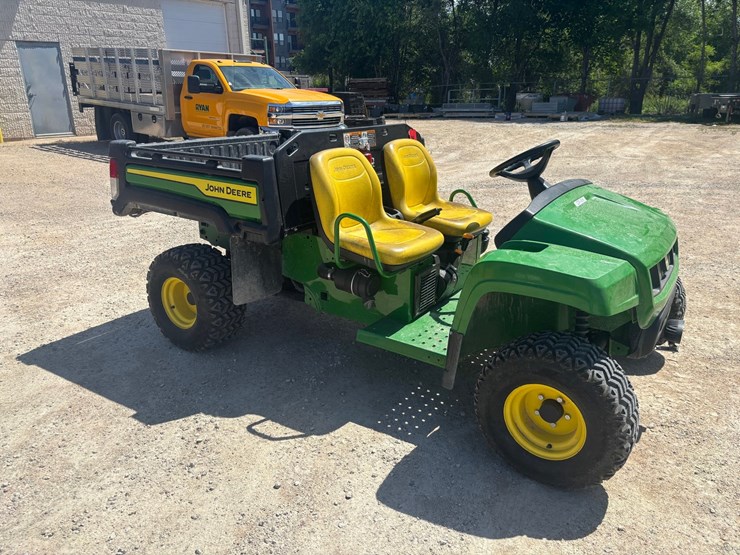 2016-john-deere-gator-image-6