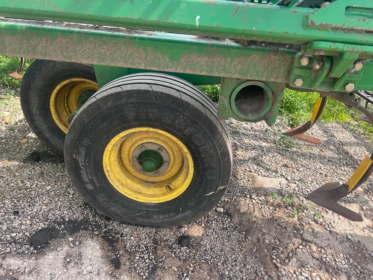 john-deere-726-image-10