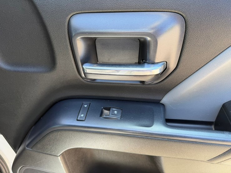 2019-chevrolet-silverado-1500-image-50