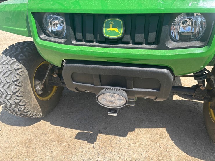 2016-john-deere-gator-image-48