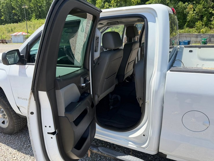 2019-chevrolet-silverado-1500-image-39