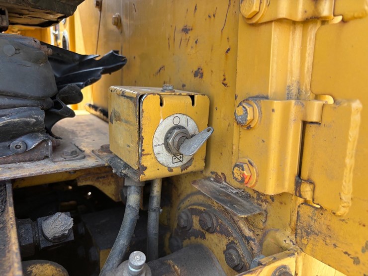 caterpillar-d5c-iii-image-69