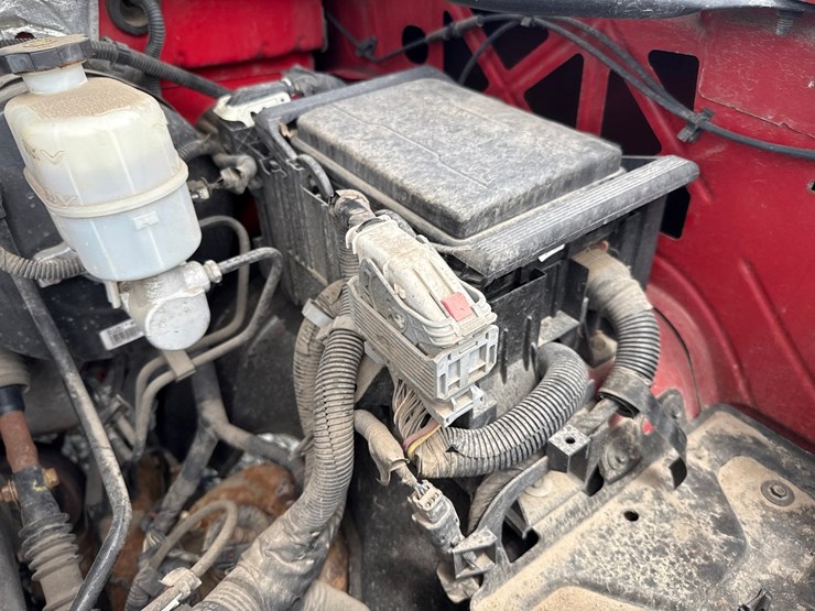 2015-chevrolet-1500-image-19