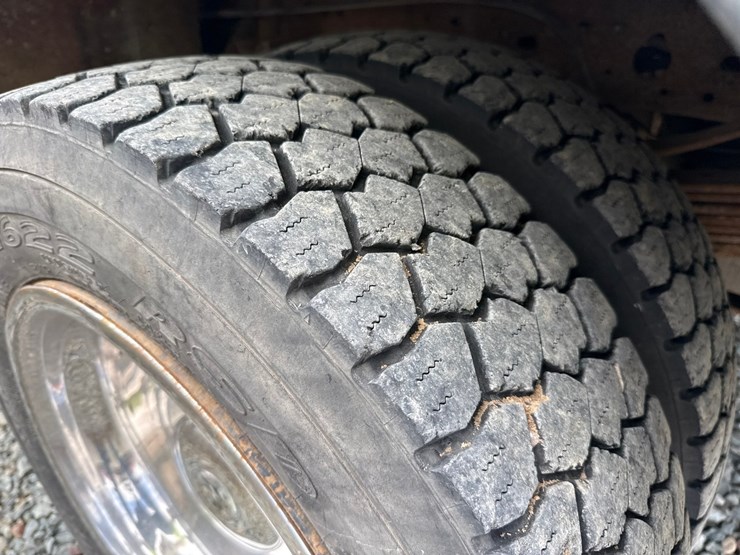 2001-ford-f450-image-76