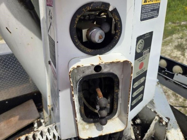 2000-freightliner-fl80-image-20