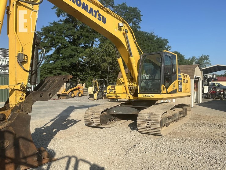 komatsu-pc210-lc-11-image-8