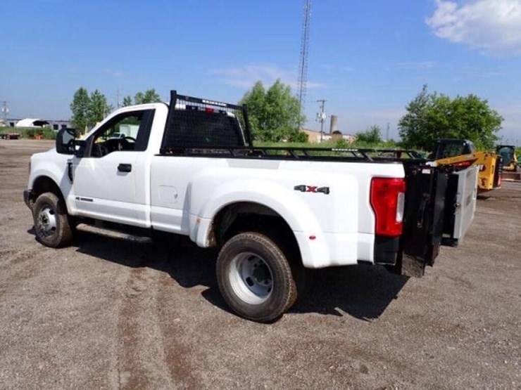 2019-ford-f350-xl-image-8