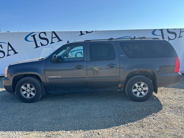 2010-gmc-yukon-image-3
