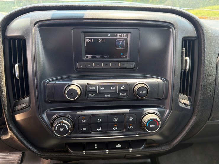 2016-chevrolet-silverado-1500-image-27