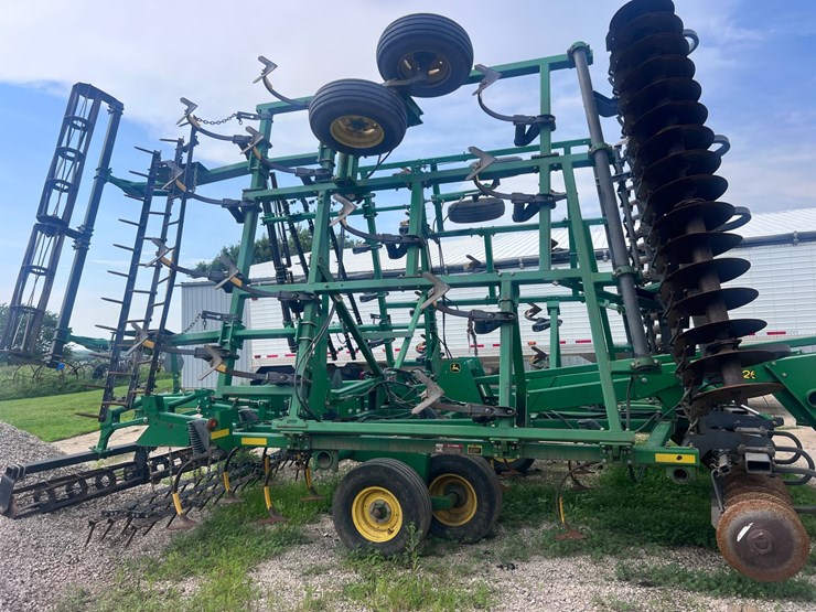 john-deere-726-image-19