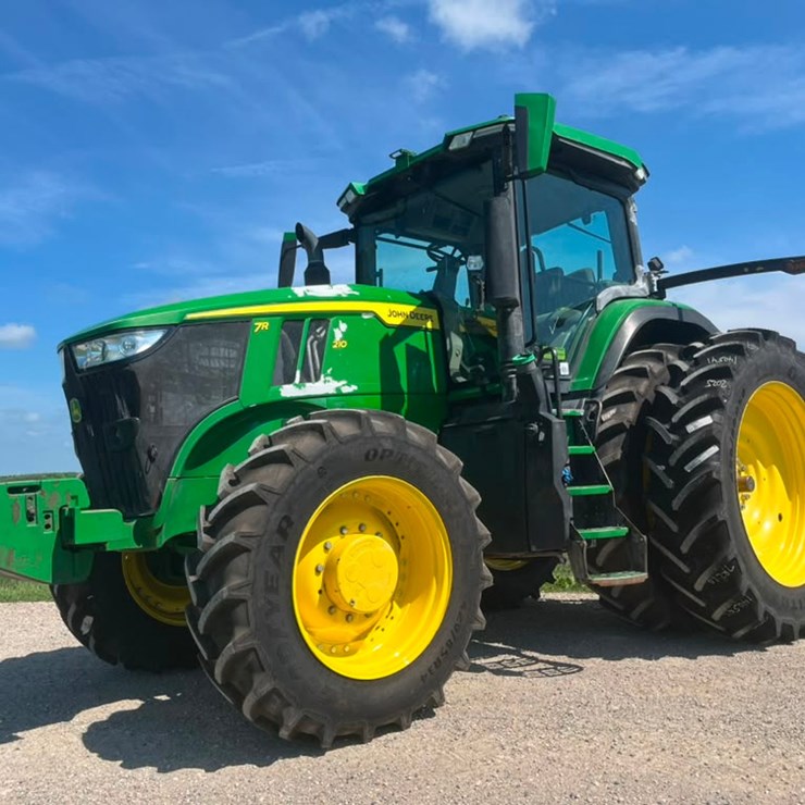 2023 JOHN DEERE 7R 210