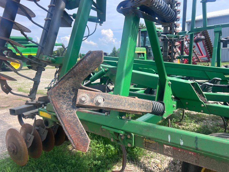 john-deere-726-image-8