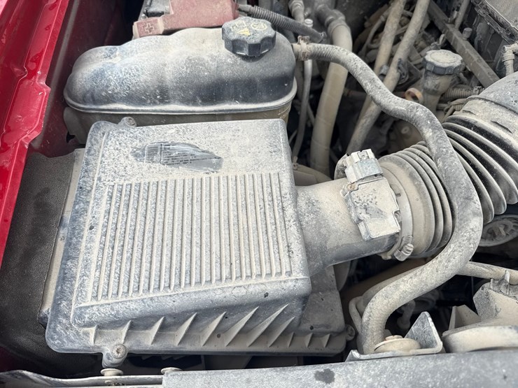 2011-chevrolet-1500-image-12