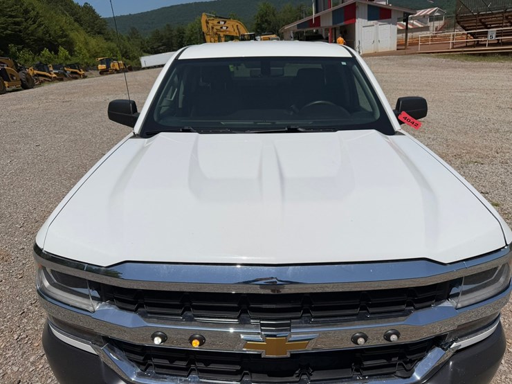2019-chevrolet-silverado-1500-image-10