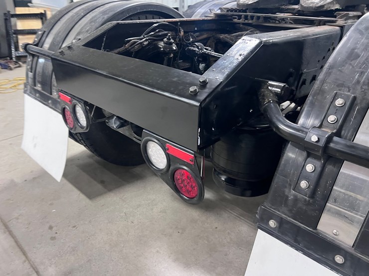 peterbilt-379-image-41