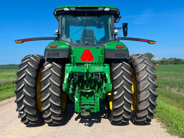 2023-john-deere-7r-210-image-7