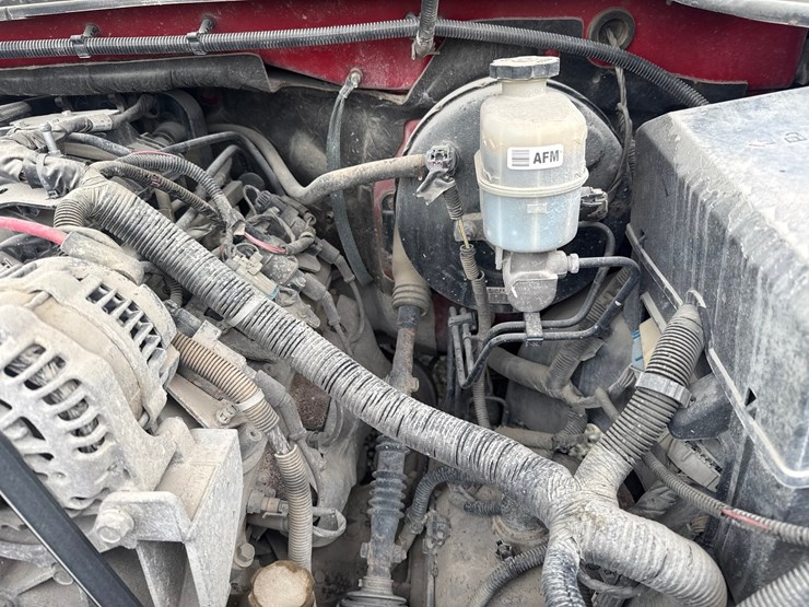 2011-chevrolet-1500-image-19