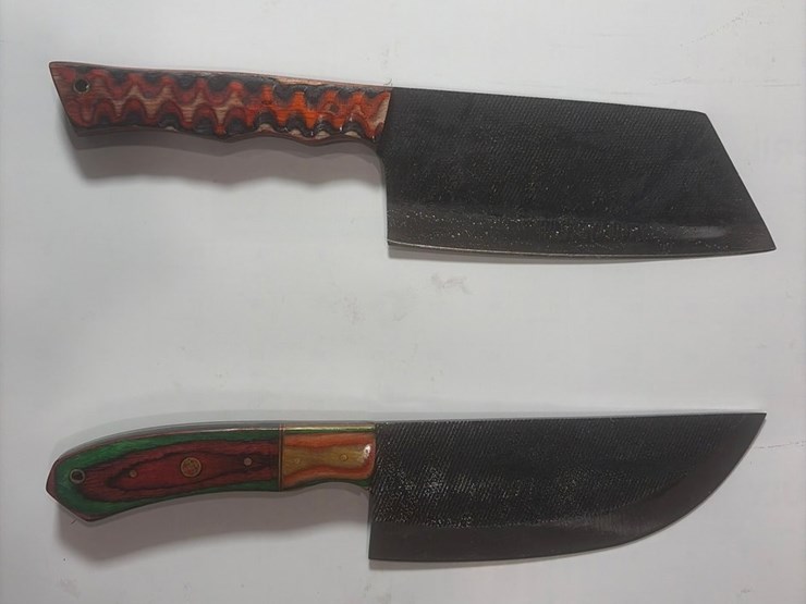 #5934-•-(5)-unused-knives-image-3