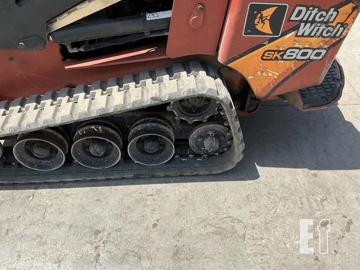 2018-ditch-witch-sk800-image-6