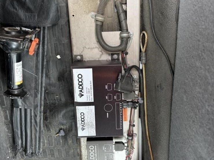 2016-ford-f350-xl-image-14