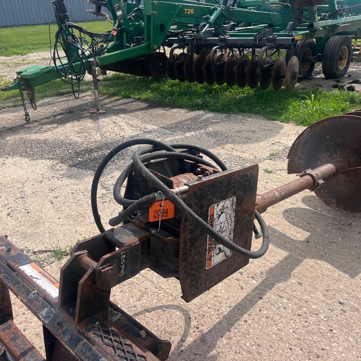 #2094 • Skid steer hydraulic post hole digger