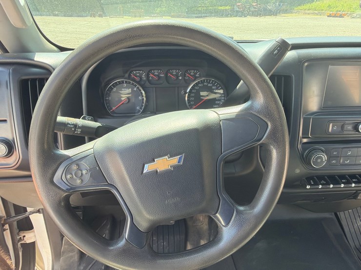 2018-chevrolet-2500-image-52