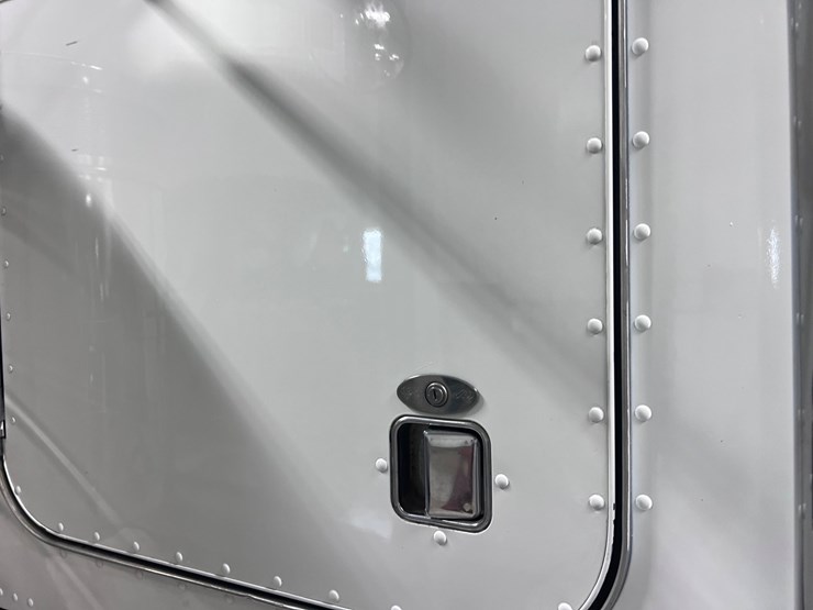 peterbilt-379-image-75