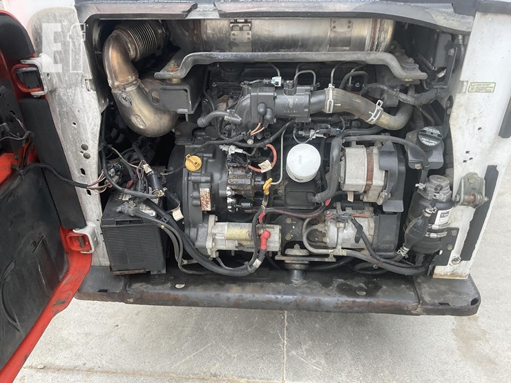 2016-bobcat-s770-image-10