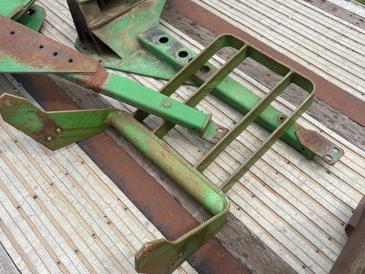 john-deere-265-image-9