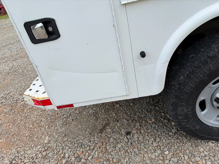 2018-chevrolet-2500-image-19