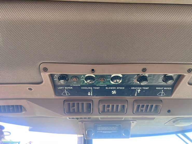 john-deere-4450-image-26