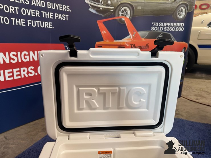run-#0---rtic-20-sullivan-auctioneers-collector-car-cooler-image-7