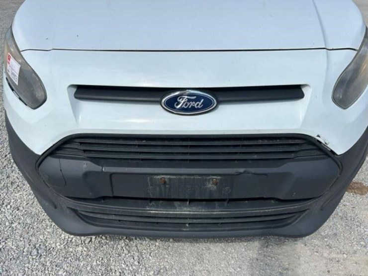 2015-ford-cargo-image-39