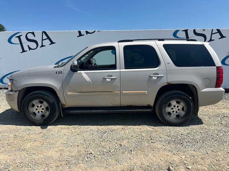 chevrolet-tahoe-image-2