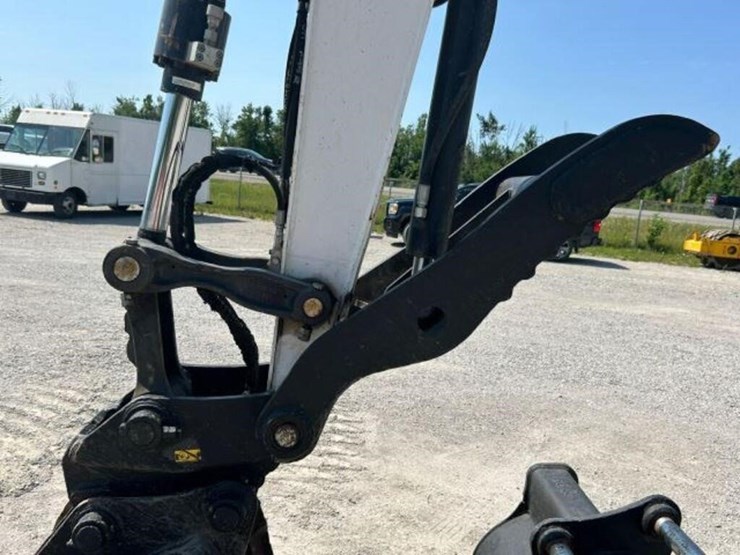 2022-bobcat-e88-image-64