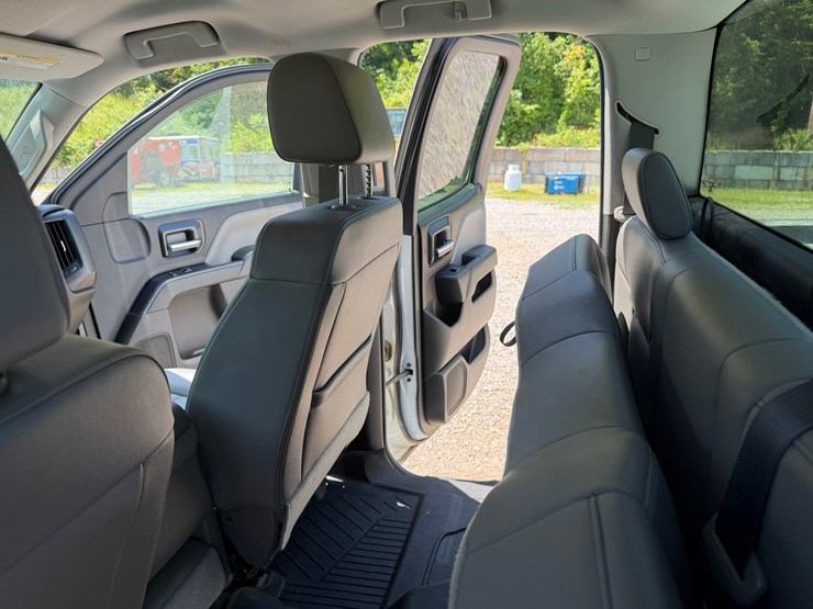 2019-chevrolet-silverado-1500-image-41