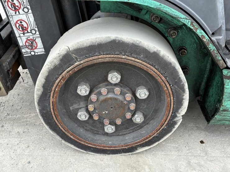 2019-mitsubishi-fgc25n-image-10