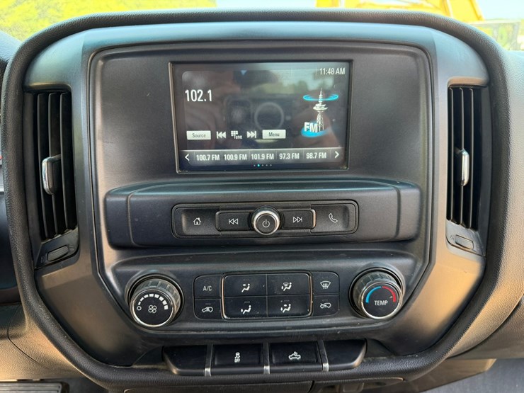 2019-chevrolet-silverado-1500-image-34