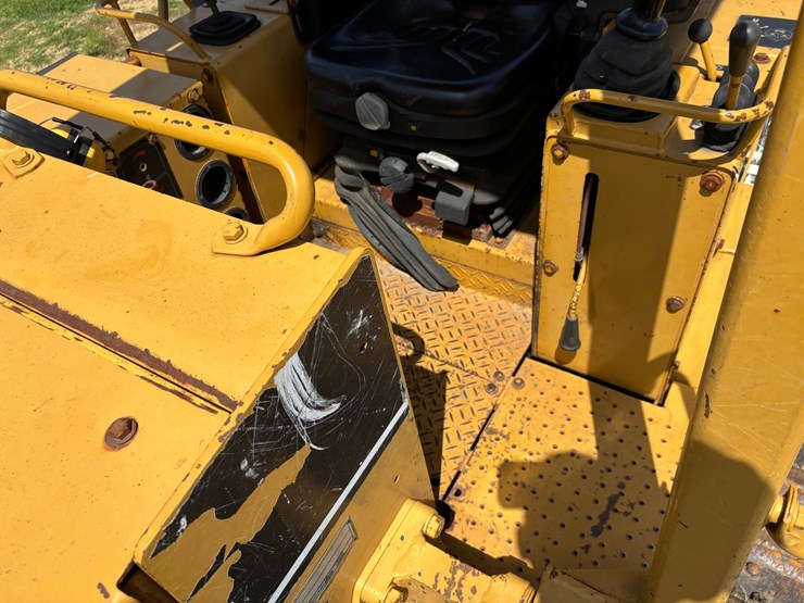 caterpillar-d5c-iii-image-34