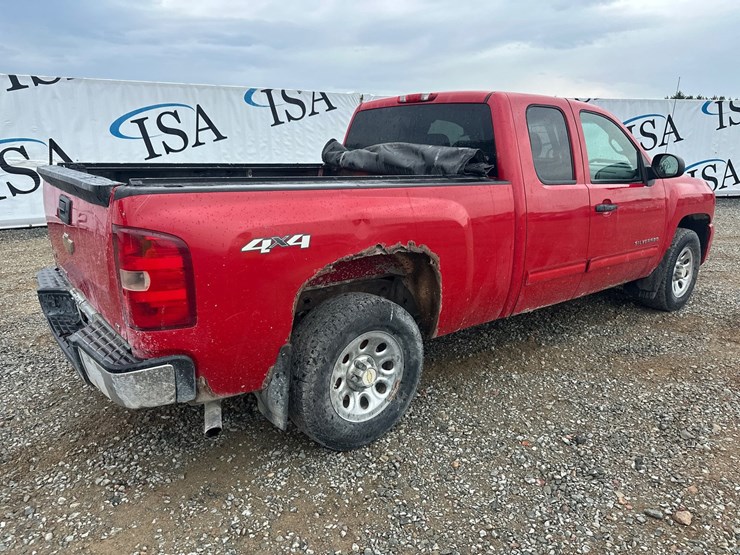 2011-chevrolet-1500-image-5