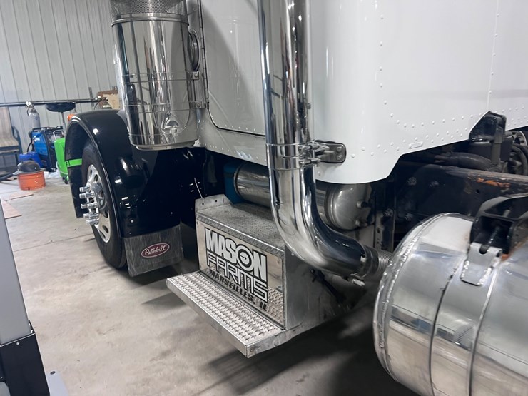 peterbilt-379-image-76