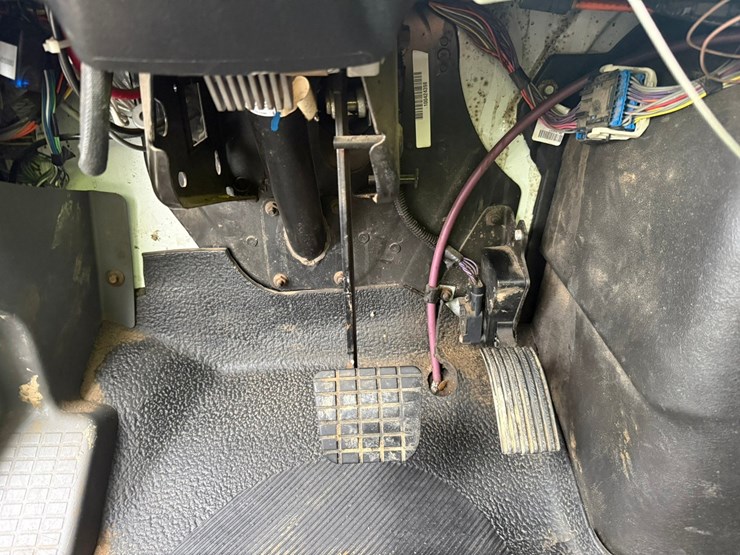 2011-international-durastar-4300-image-67