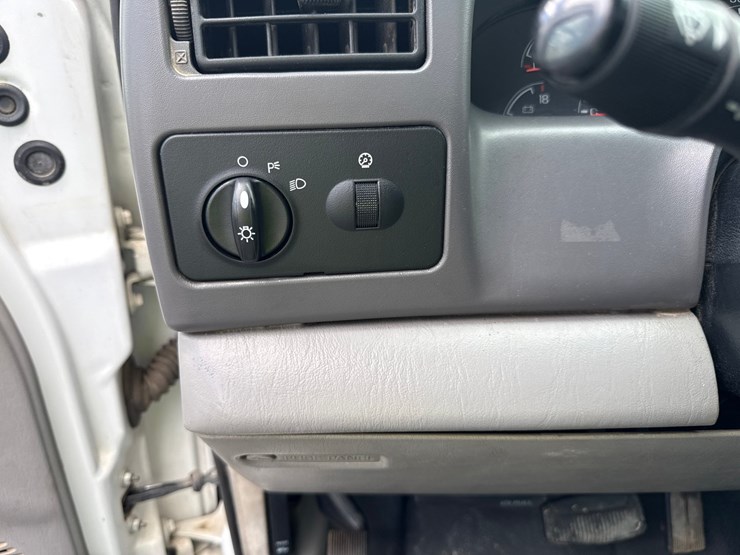 2001-ford-f450-image-71