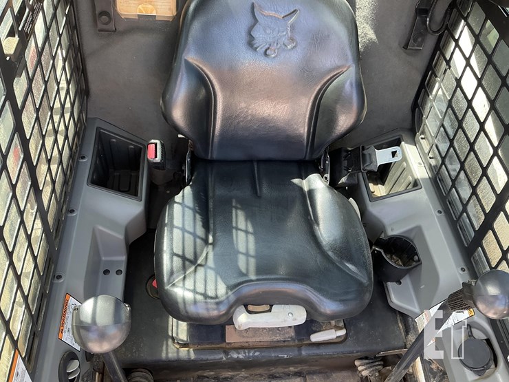 2019-bobcat-t595-image-8