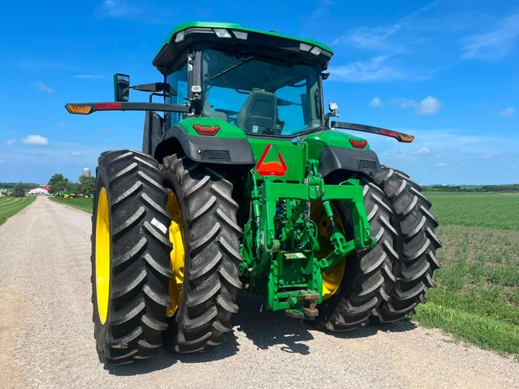 2023-john-deere-7r-210-image-8
