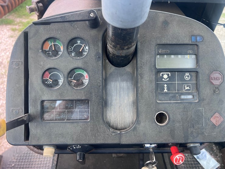 john-deere-4450-image-22