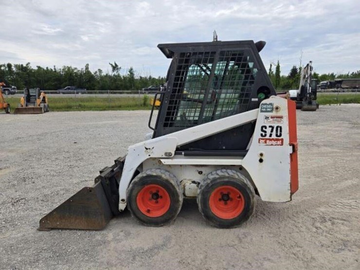 2012-bobcat-s70-image-7