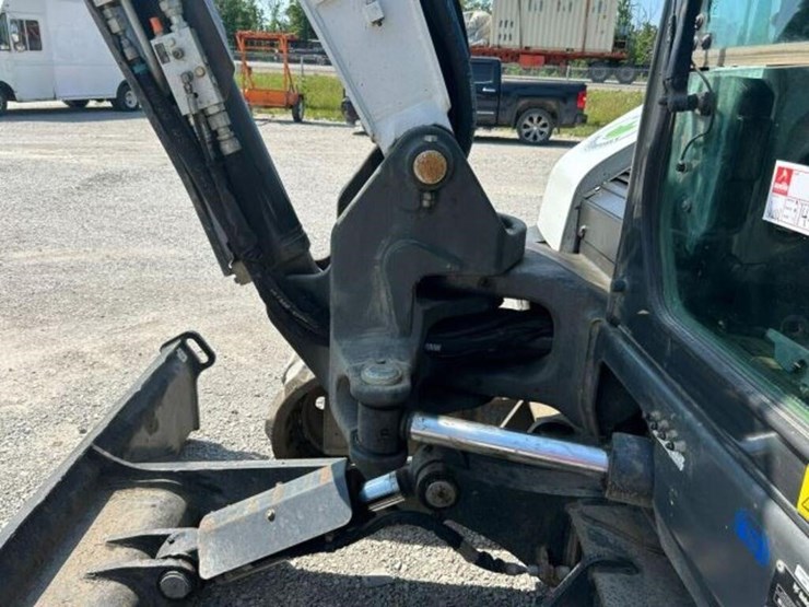 2022-bobcat-e88-image-38
